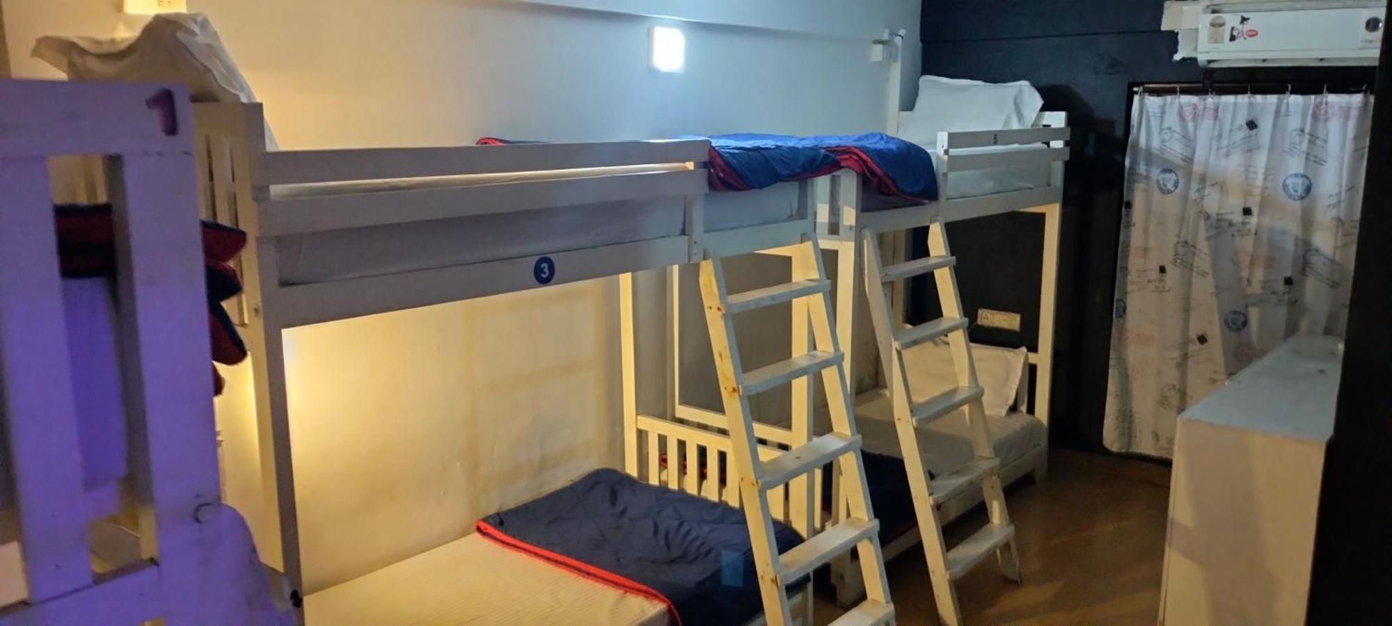 Xhostel Hostel Kochi Buitenkant foto