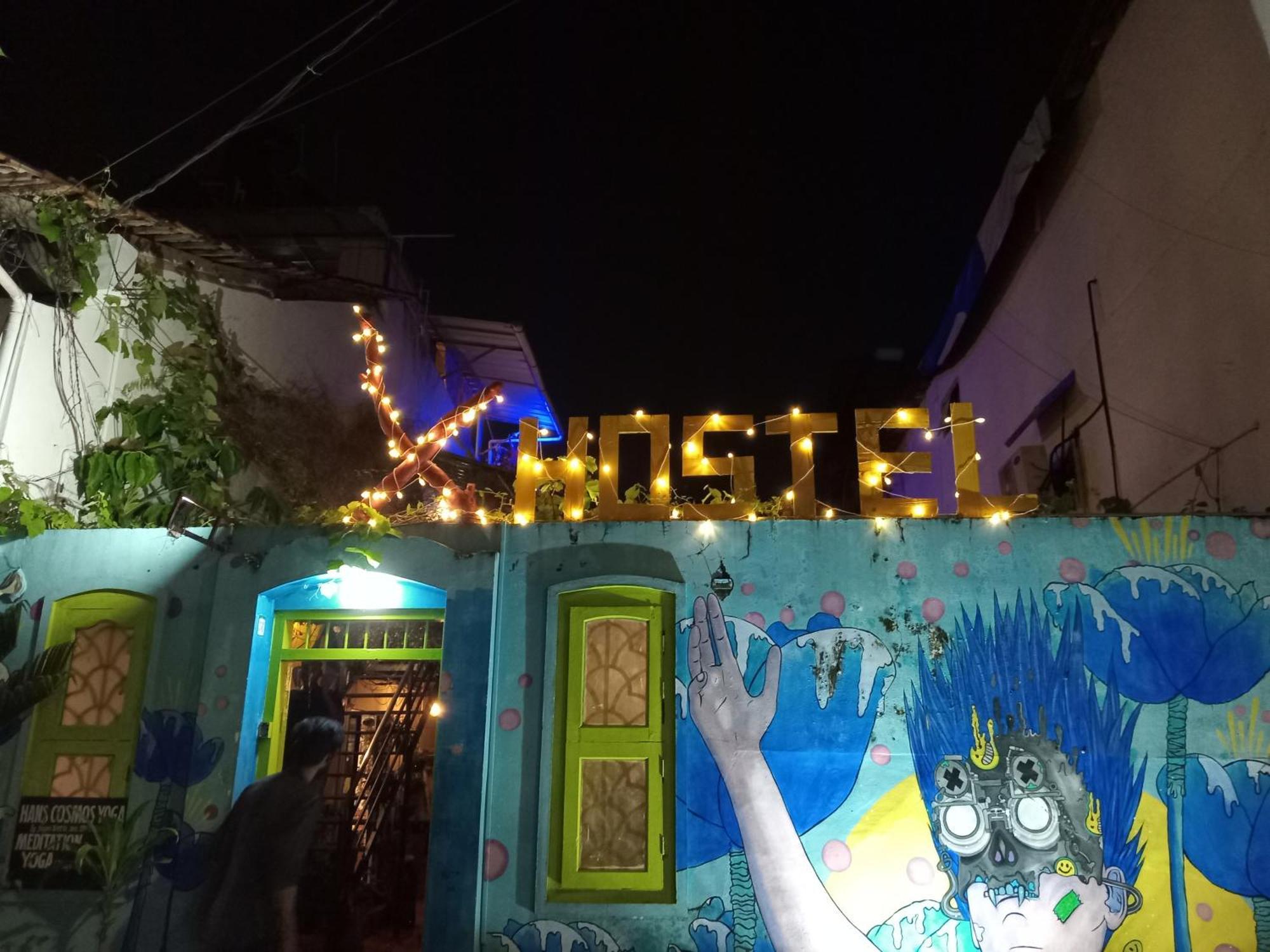 Xhostel Hostel Kochi Buitenkant foto