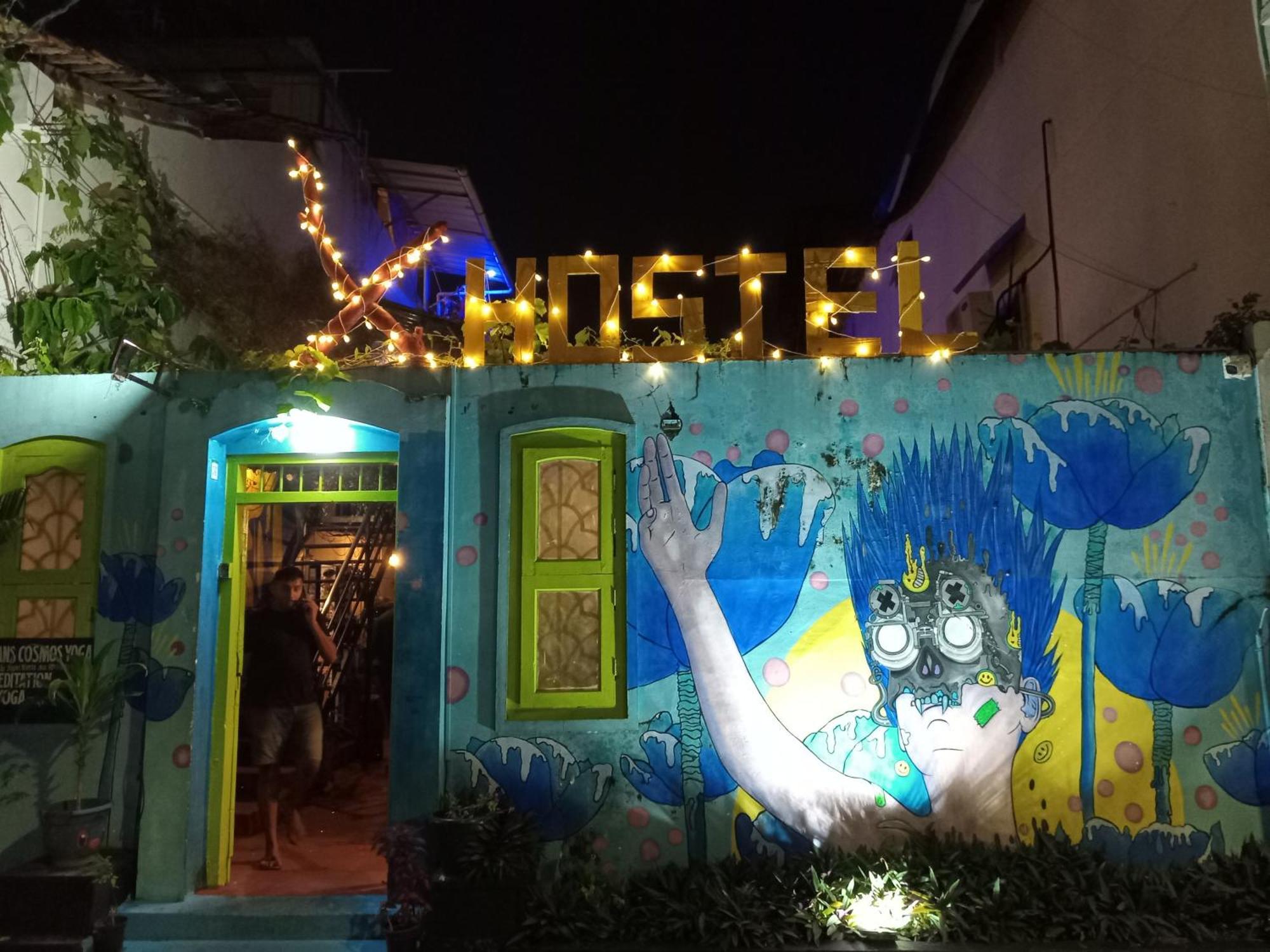 Xhostel Hostel Kochi Buitenkant foto